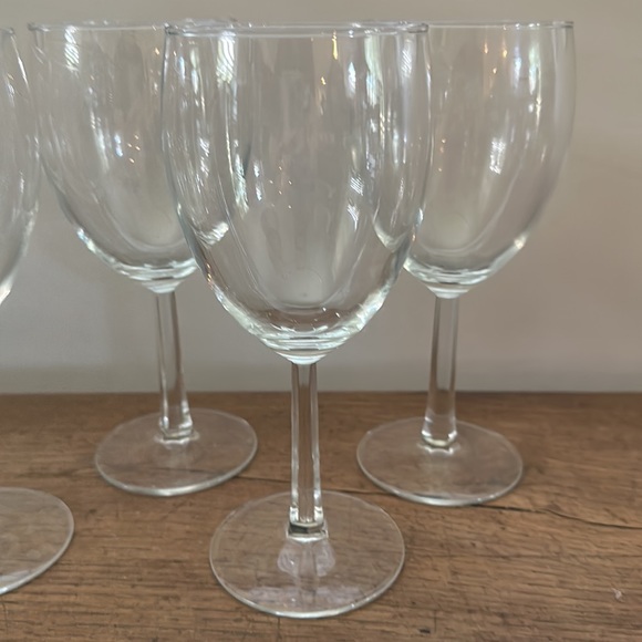 Set of 6 standard wine glasses - Picture 3 of 3